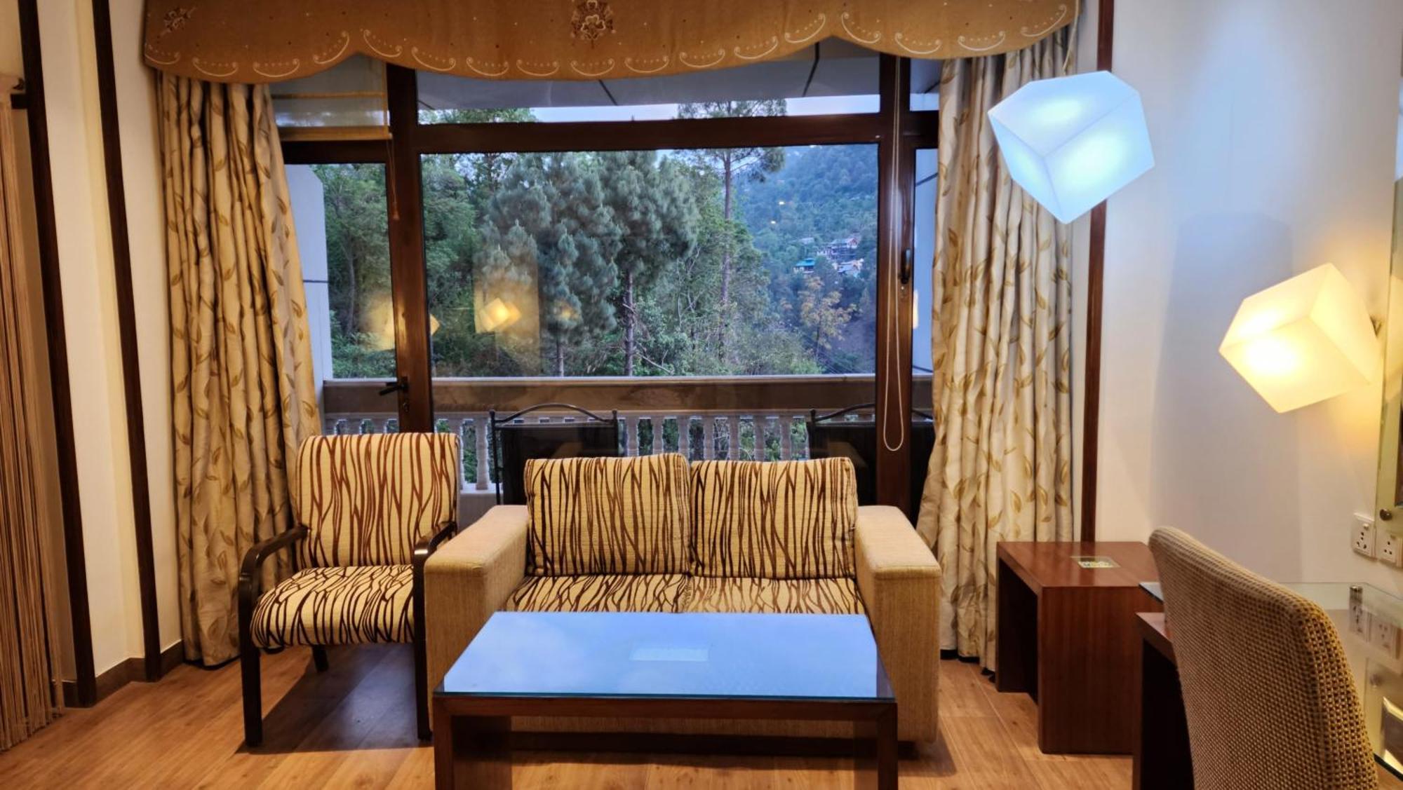 Hotel Royal Ark - Kasauli Eksteriør bilde