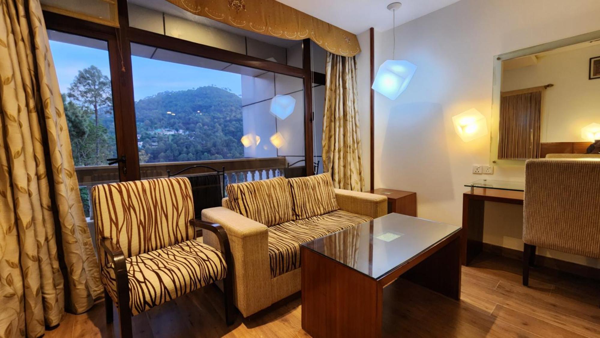 Hotel Royal Ark - Kasauli Eksteriør bilde
