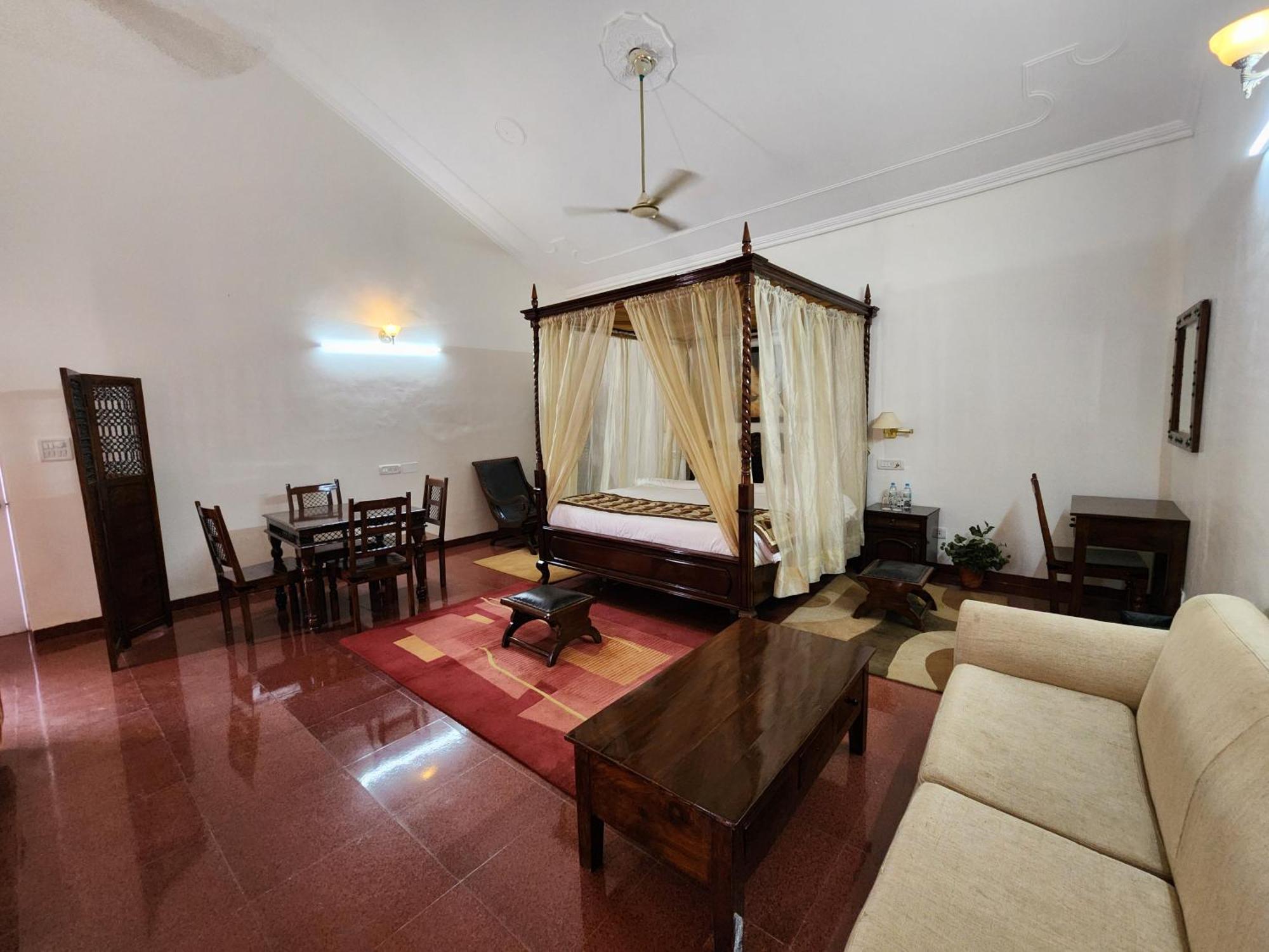 Hotel Royal Ark - Kasauli Eksteriør bilde